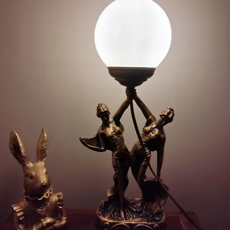 Le Paradis Des Chats Berceen Chez Stephanie Pres Circuit Du Mans, Animaux Acceptes