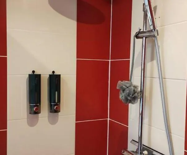 Accommodatie bij particulieren Le Paradis Des Chats Berceen Chez Stephanie Pres Circuit Du Mans, Animaux Acceptes, Relais Motard Marigne-Laille